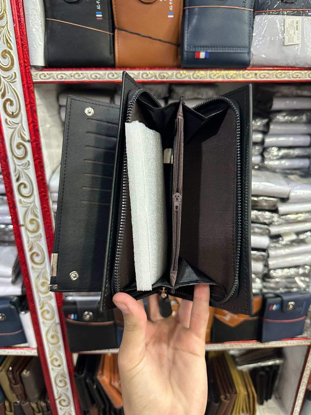 Premium Balenberry Wallet – Luxury & Stylish Everyday Companion | Black & Brown